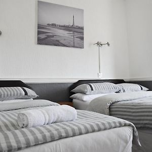 Standard Familien-Zimmer mit Kingsize-Bett